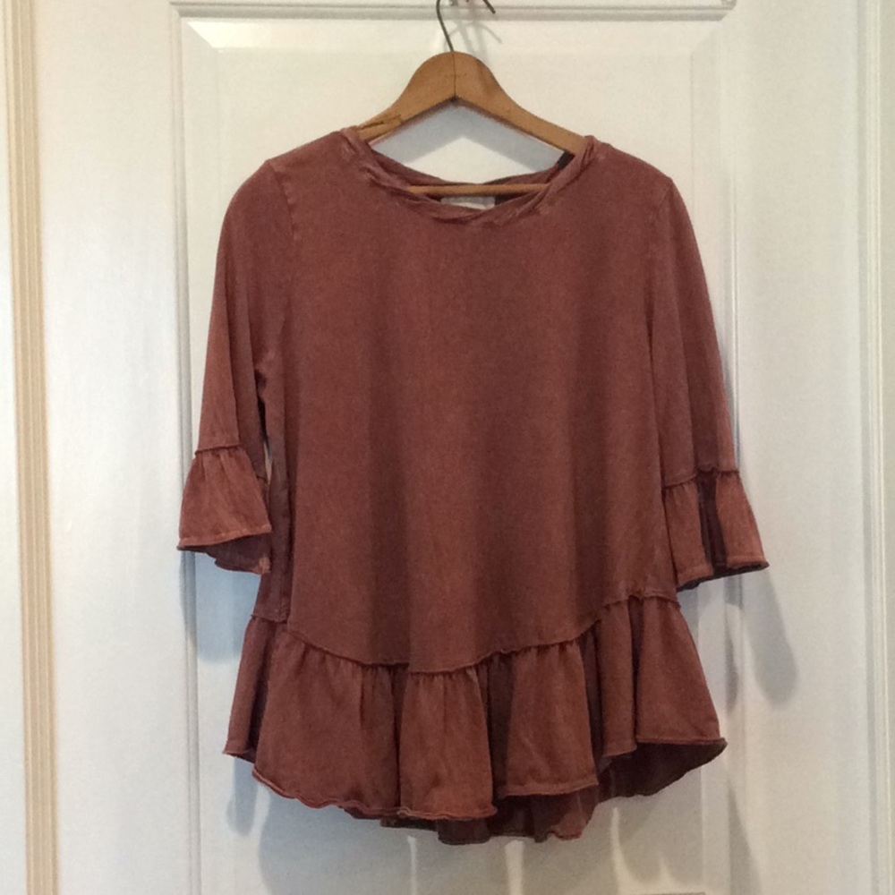 Altar’d state top